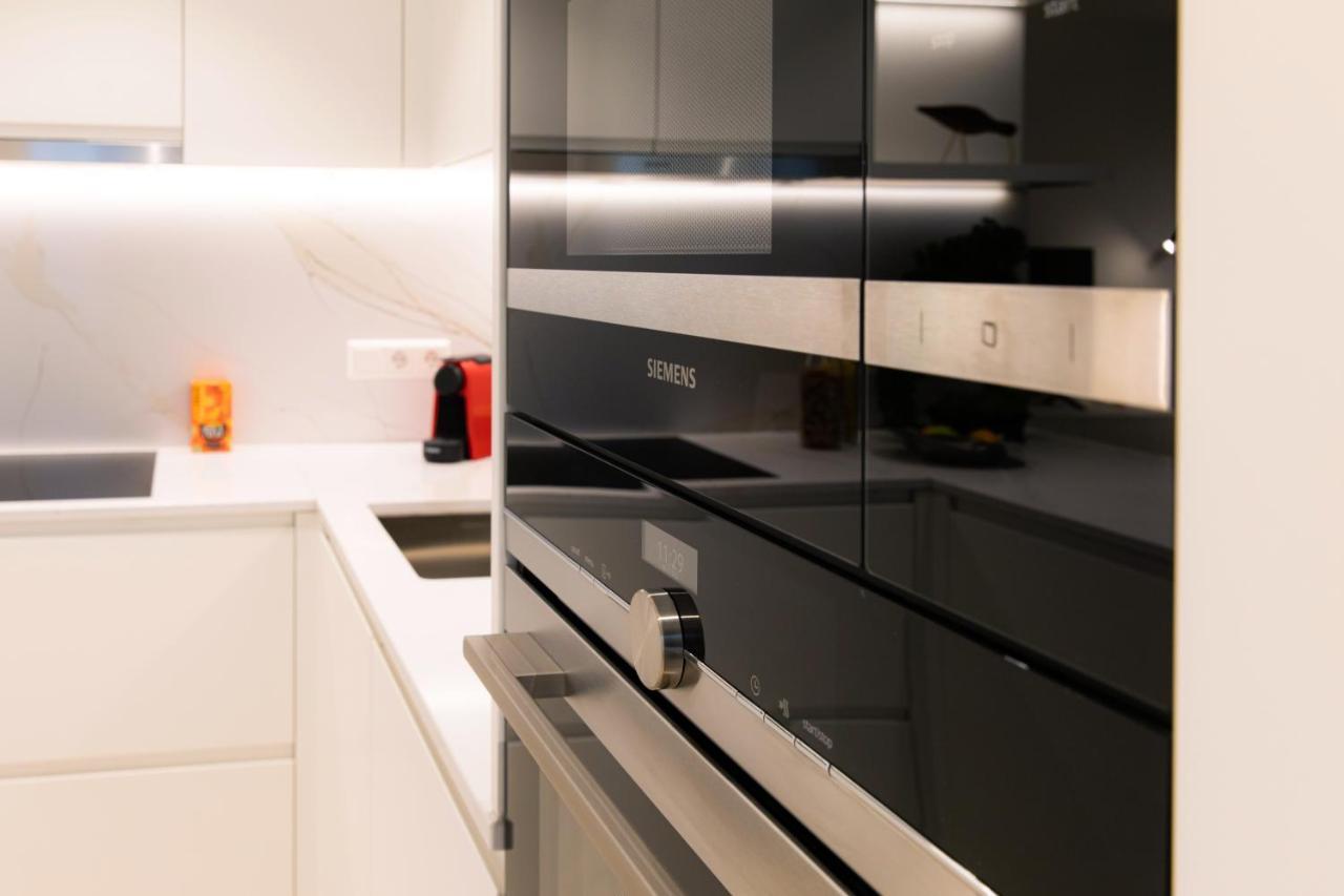 Apartment Hamilius Center By Rentaroo *
